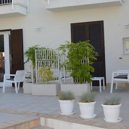 B&B I Colori Del Mare 마카리