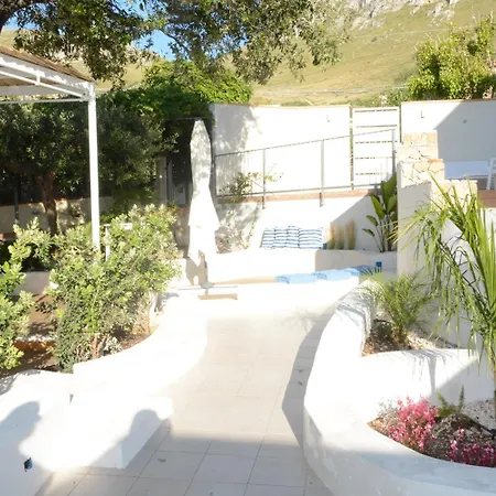 Bed & Breakfast I Colori Del Mare Macari